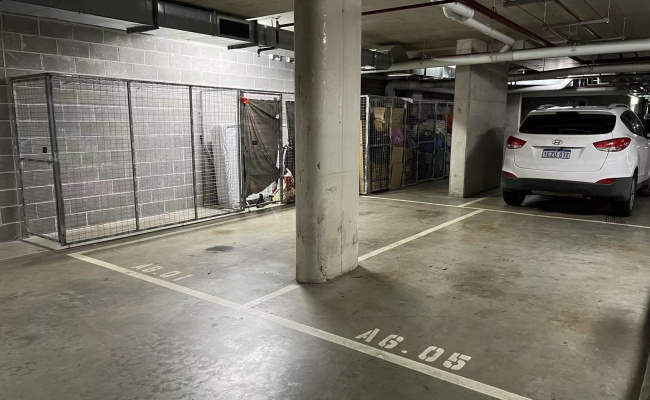 Great parking space in Wentworth Point