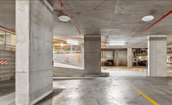 Extra-Large Space in Arncliffe
