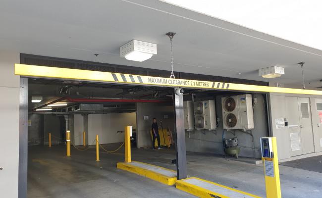 Large Indoor Parking Lot w/ remote & 24/7 security/CCTV - from Oct 1