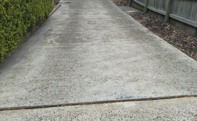 Dee Why - Carport Parking near Bus Station & Beach