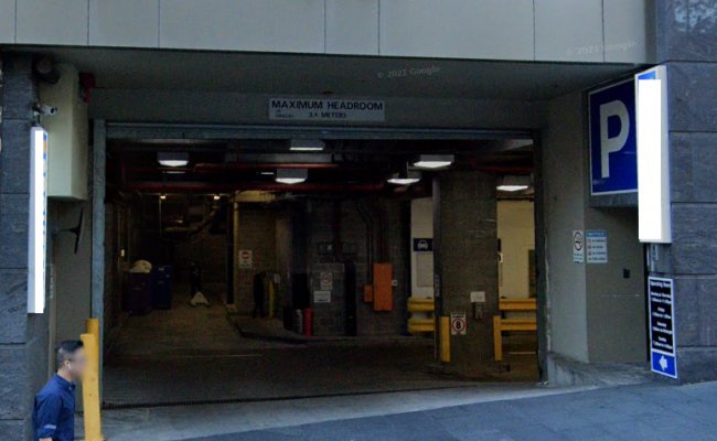 Secure Indoor Unreserved Parking Space in Sydney CBD - Amora Hotel Jamison St