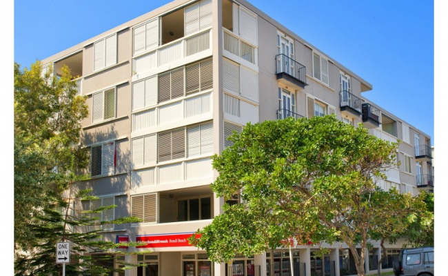 Secure and convenient car space in Bondi Beach