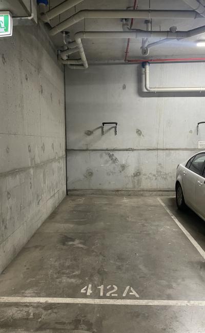 West Melbourne - Great Indoor Parking Near CBD