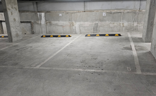 West Melbourne - Undercover Parking