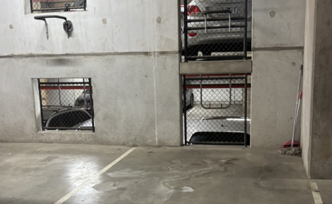Secure Underground Parking near Flagstaff Gardens