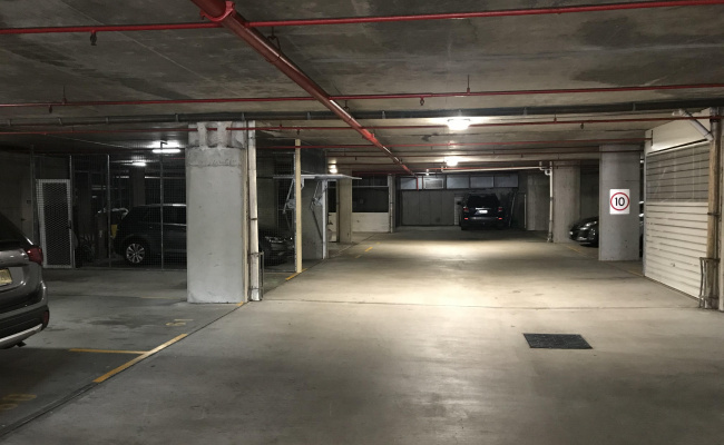 Indoor secure parking space in Artarmon. For Vehicles only. 2min walk to the train station