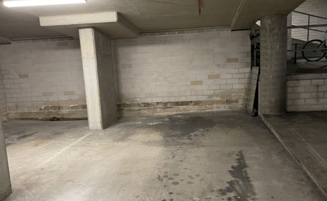 Parking spot Jone St Ultimo close to UTS Haymarket CBD