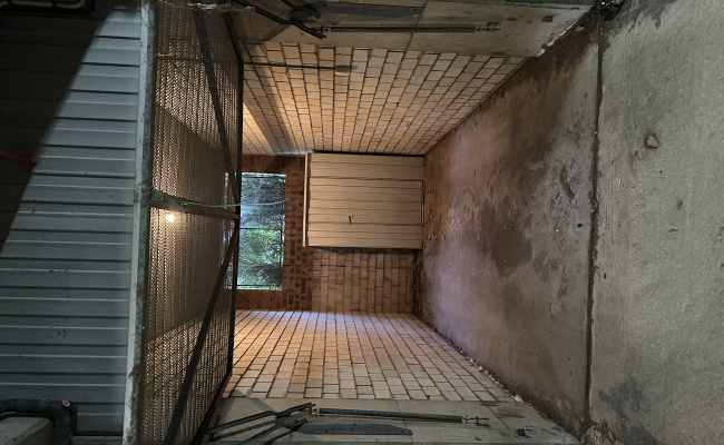 indoor carpark for rent