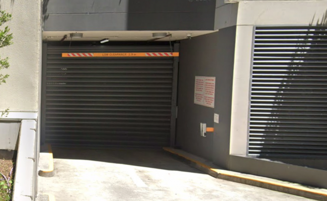 Secured parking in Mascot (Kent Rd)