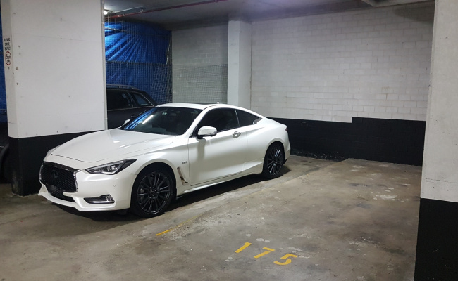 Premium Reserved Parking - 365 Kent St