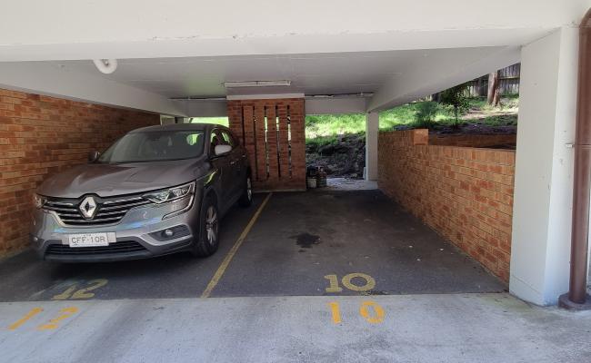 Undercover space in Macquarie Park adjacent to bus stop to City and Macquarie Centre
