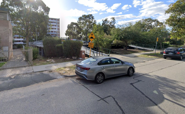 Undercover Parking only 3km from CBD