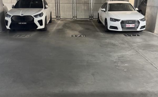 Car Park for Rent in King William St