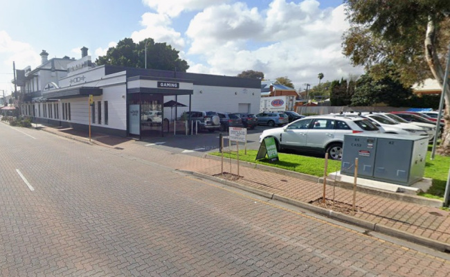 Unreserved Parking on King William Road
