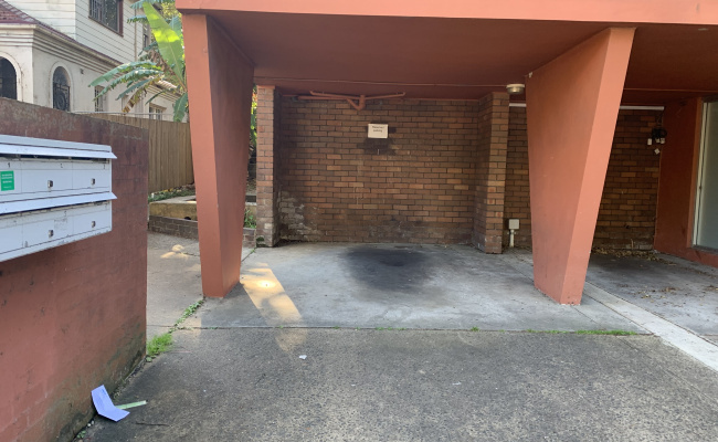 Neutral Bay - Parking in front of Anderson Park