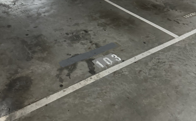 Reliable & Secure Parking near Carlton Gardens
