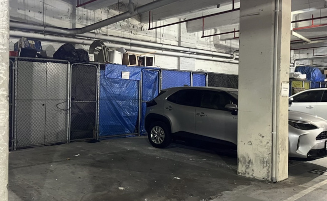 Melbourne - Secure CBD Parking close to Flagstaff Station
