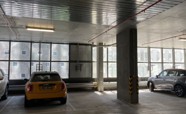 Convenient parking space in the heart of CBD