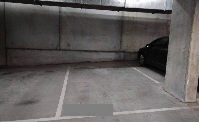 Carlton/Queen Vic Market Secure Undercover Parking