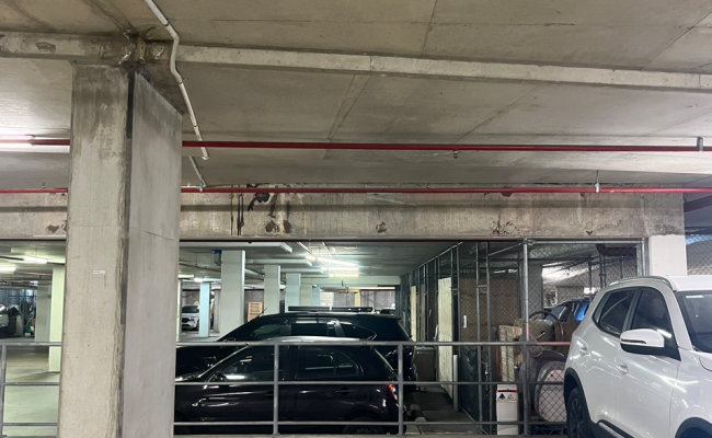 Secure undercover parking for rent in Spring Hill. Close to Brisbane city and great for city workers