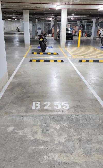 Secure parking in Green Square