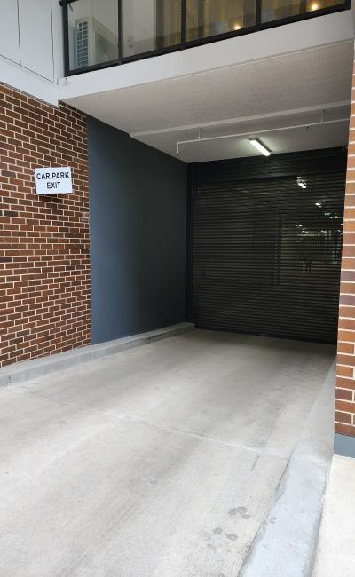 Secure parking in Green Square