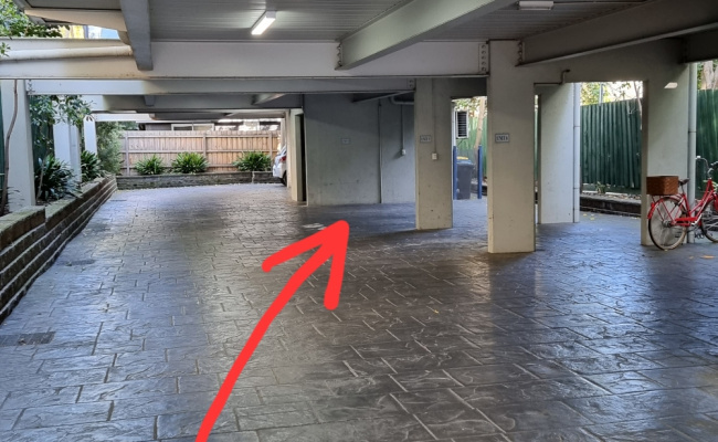 Large Parking under Roof near Swinburne (close to Glenferies Station & Tram 16 Stop)