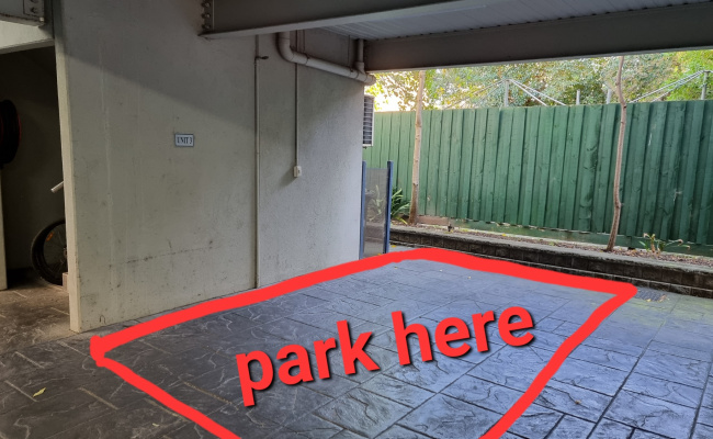 Large Parking under Roof near Swinburne (close to Glenferies Station & Tram 16 Stop)
