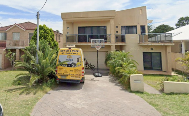 Driveway parking on Links Avenue in Cronulla New South Wales