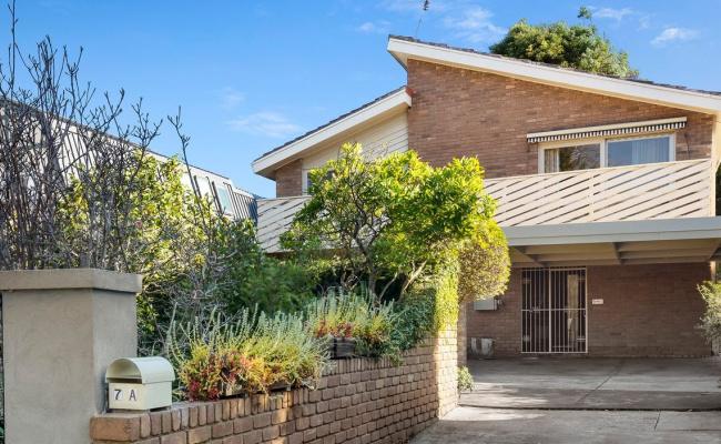 Undercover, secure off road parking 1 minute walk to tram stop and 700m from Elsternwick shops.