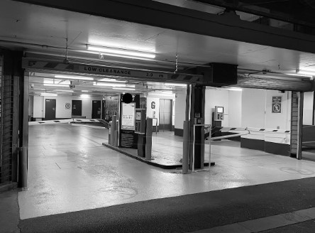 Melbourne - Secured Unreserved Parking Space In CBD