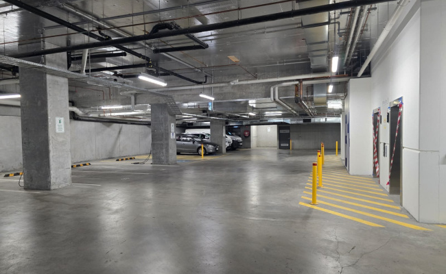 Little Collins Secured Unreserved Daily Parking via LPR access