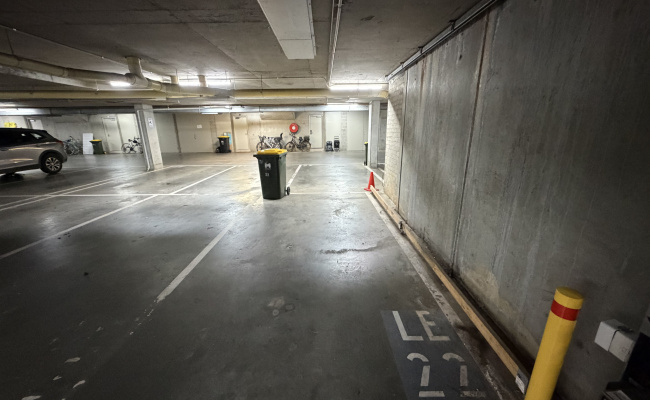 Indoor Parking Spot for Rent in Carlton(right by unimelb, lygon street, tram stop)
