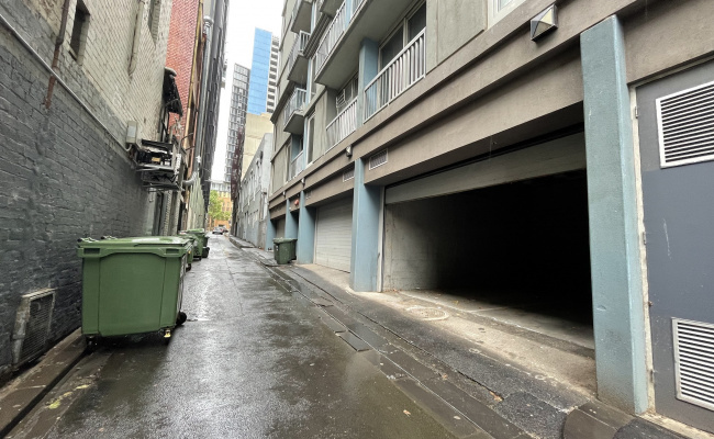 Private street level parking near QV in Little Lonsdale Street