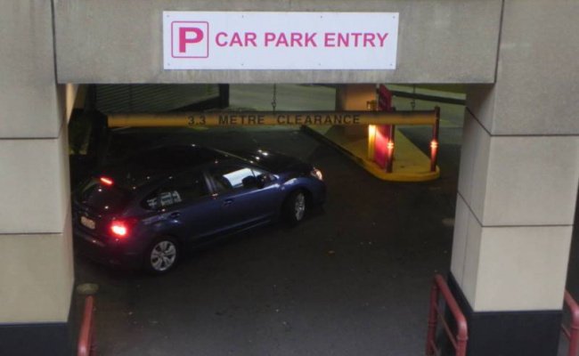 Chippendale - Safe Parking near Henry Deane Plaza