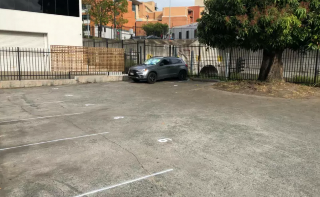 Fortitude Valley - Safe Outdoor OVERNIGHT PARKING ONLY Mon-Sat 5:30 PM to 8:00 AM