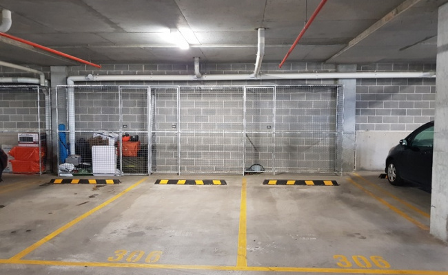 CAR SPACE WITH STORAGE CAGE!!!