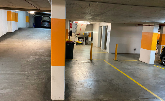 Darlinghurst - Secure Underground Parking near CBD