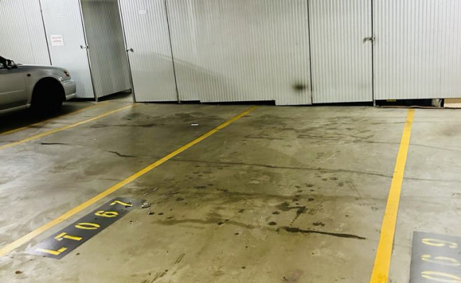 Parking within walking distance of City centre, easy access and safe