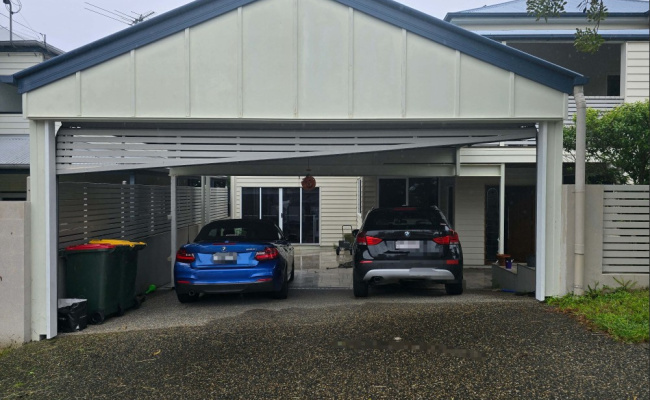 Driveway parking on Lucy Street in Milton Queensland Driveway parking on Lucy Street in Milton Queensland