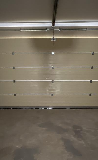 Spacious & Secure Garage for Rent