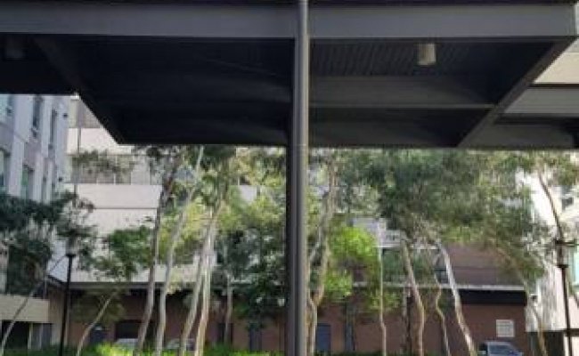 Close to the city! Secure carpark in Carlton
