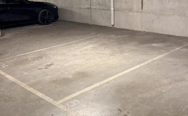 Brunswick East Undercover Parking