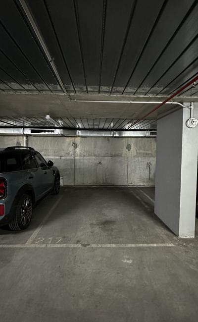 Great Parking space available - in an apartment building complex Rima