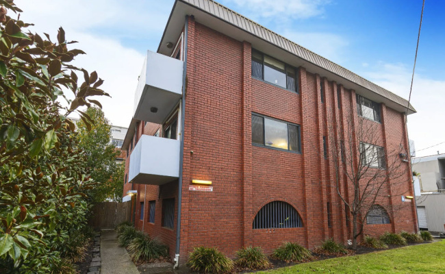 Richmond - Safe and Secure Carpark close to Bridge Road