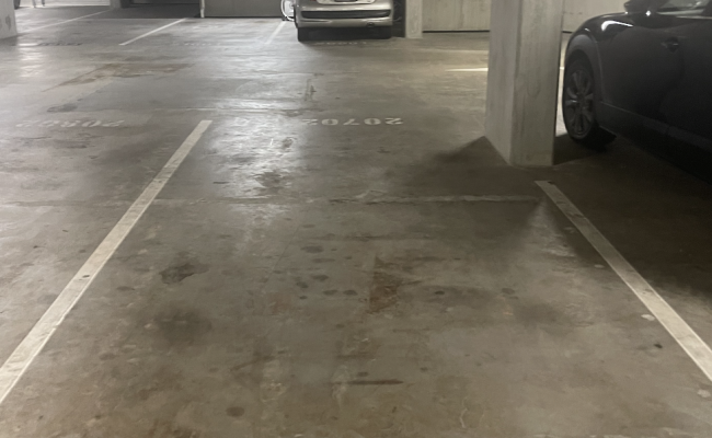 Carspot undercover Hamiltom