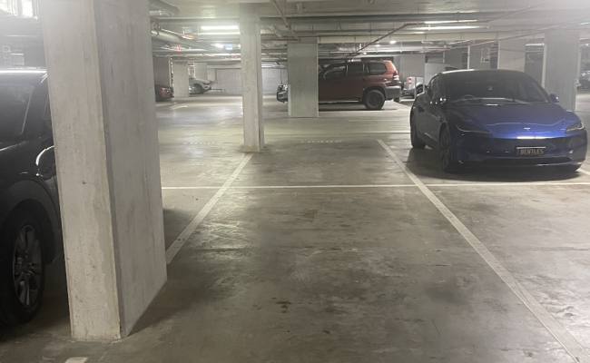 Carspot undercover Hamiltom