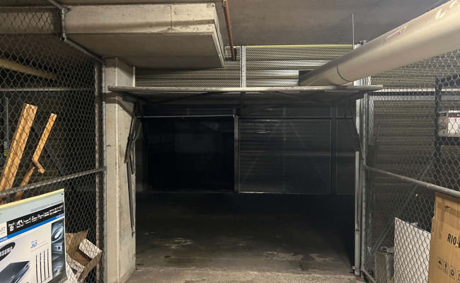Underground Lockin Garage Parking / Storage