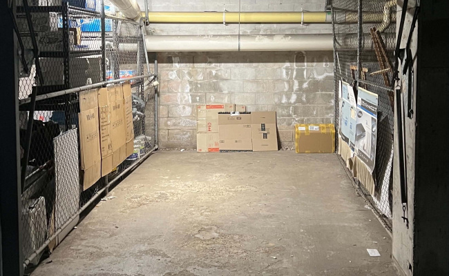 Underground Lockin Garage Parking / Storage