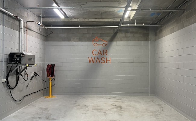 Secure long-term parking in Kensington close to the stations